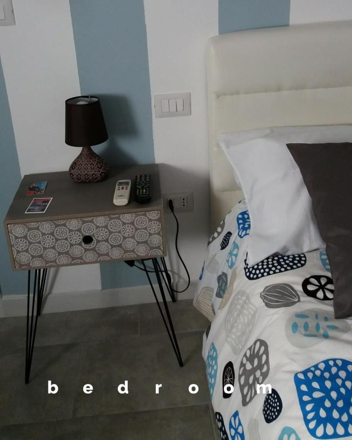 B&B A Casa Dell'Artista Кастелдача Екстериор снимка