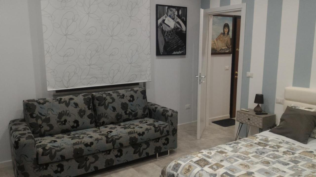 B&B A Casa Dell'Artista Кастелдача Екстериор снимка
