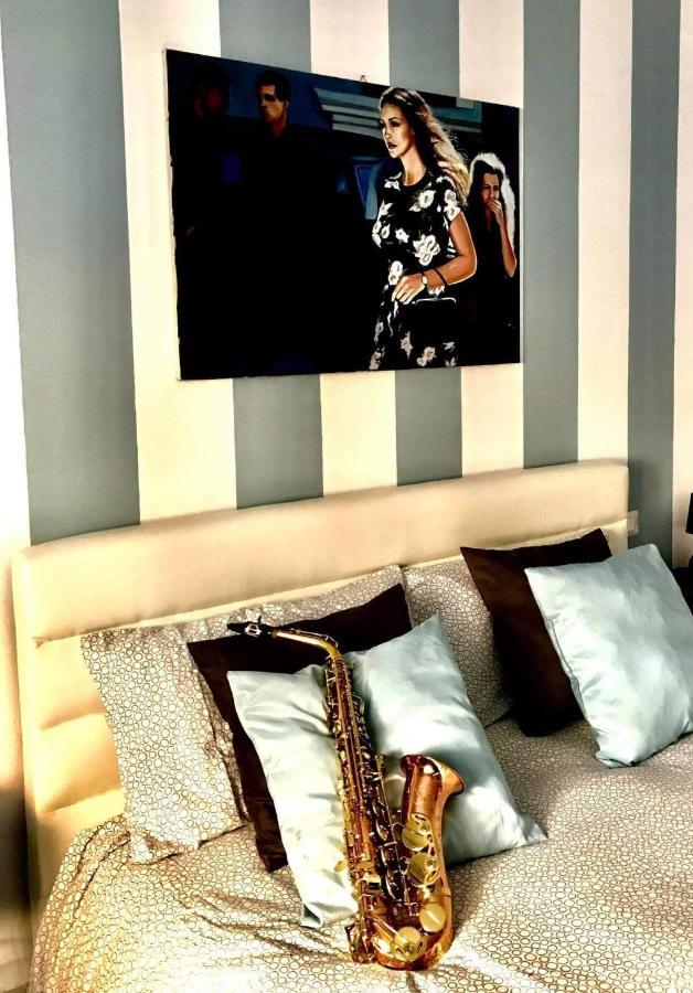B&B A Casa Dell'Artista Кастелдача Екстериор снимка